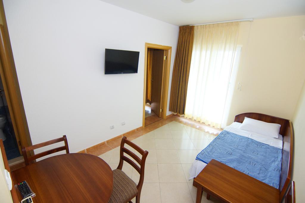Blue Palace Guest House Budva Extérieur photo