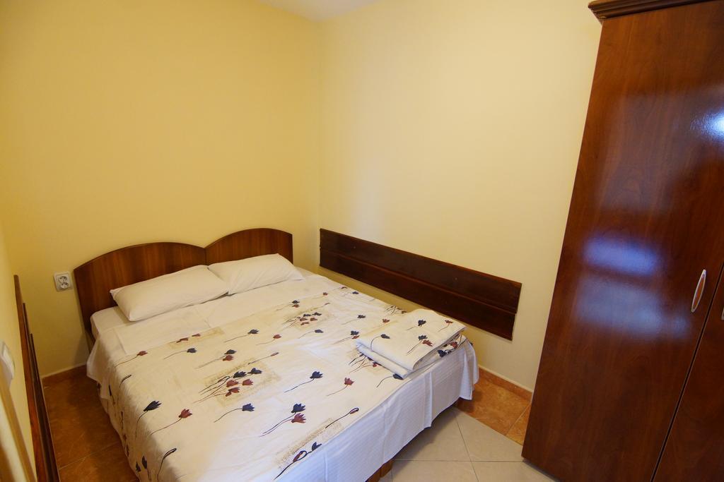 Blue Palace Guest House Budva Extérieur photo
