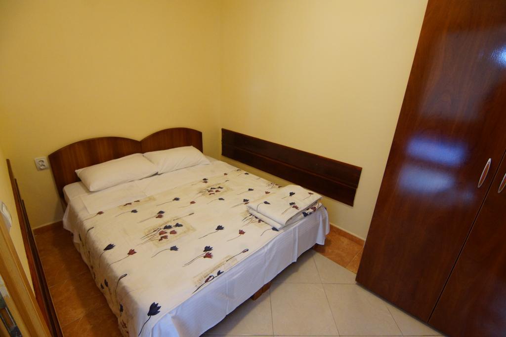 Blue Palace Guest House Budva Extérieur photo