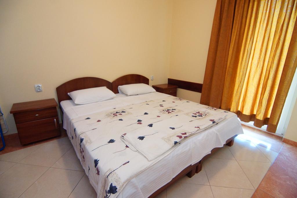 Blue Palace Guest House Budva Extérieur photo